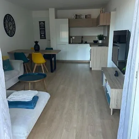 4 Personnes * Biguglia (Corsica)